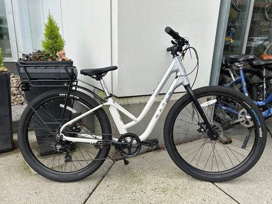 Marin Stinson E Step-Thru White Silver Small